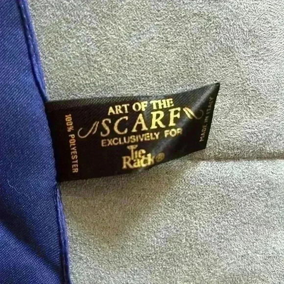 Art of the Scarf by Tie Rack - Picture 3 of 7